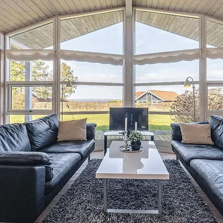 Ferienhaus 4 Star In *