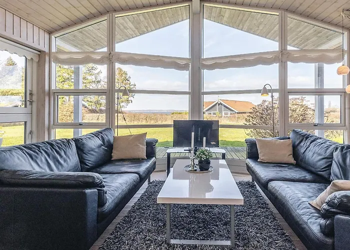 Ferienhaus 4 Star In *